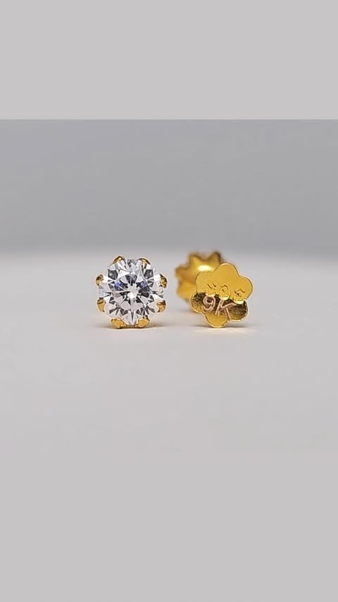 9K Gold Crystal Solitaire Screw Back Ear Studs - Image 2