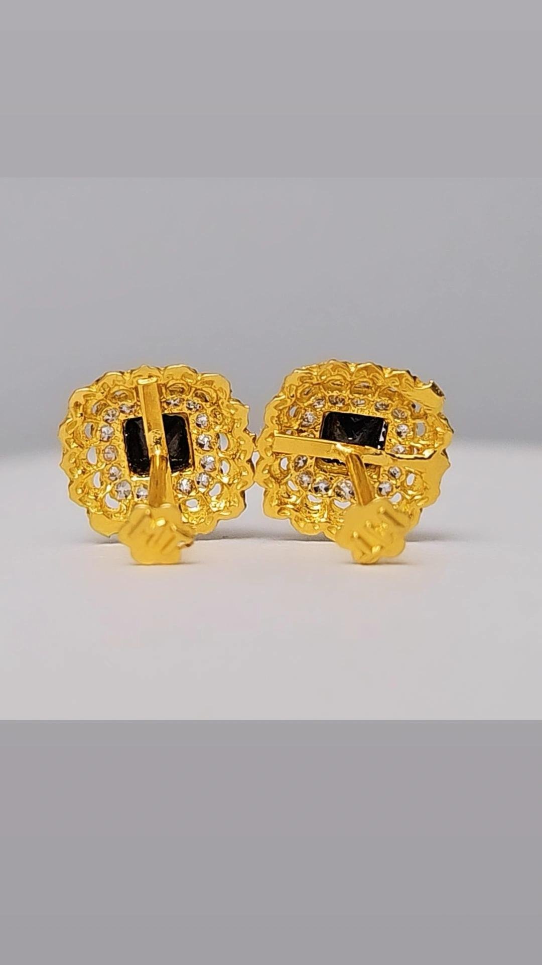 18 Carat Gold Black Stone Screw Stud Earrings - Image 2